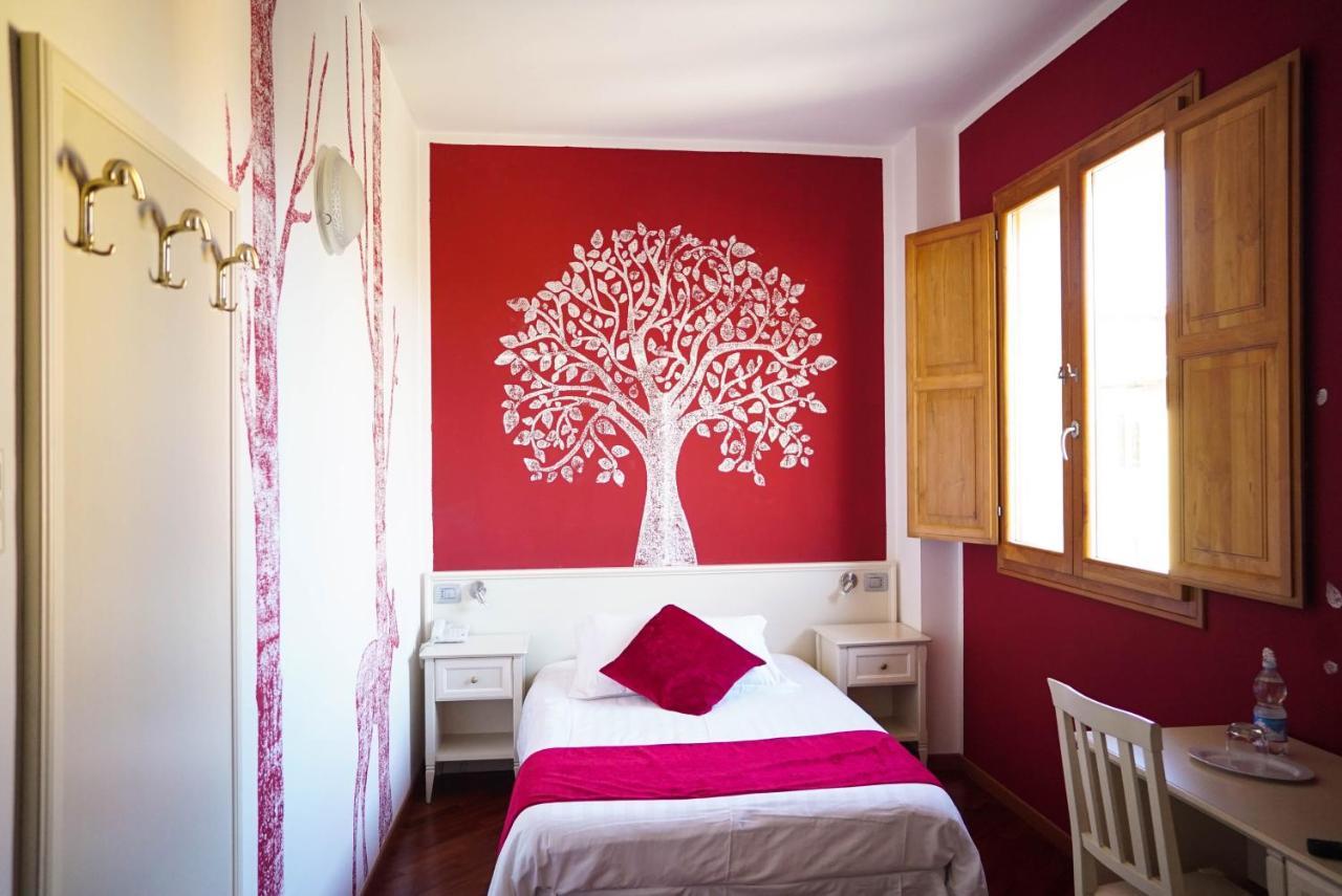 Hotel Il Crinale Grizzana Rum bild