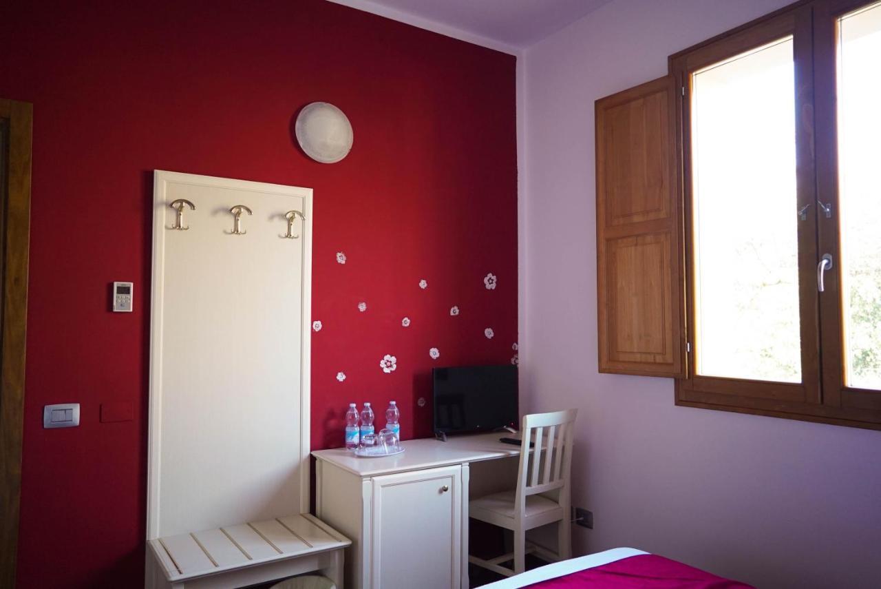 Hotel Il Crinale Grizzana Rum bild